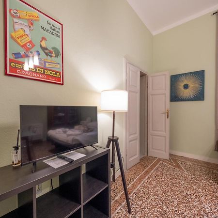 Lungarno Buozzi 7 Apartments Pisa Eksteriør bilde