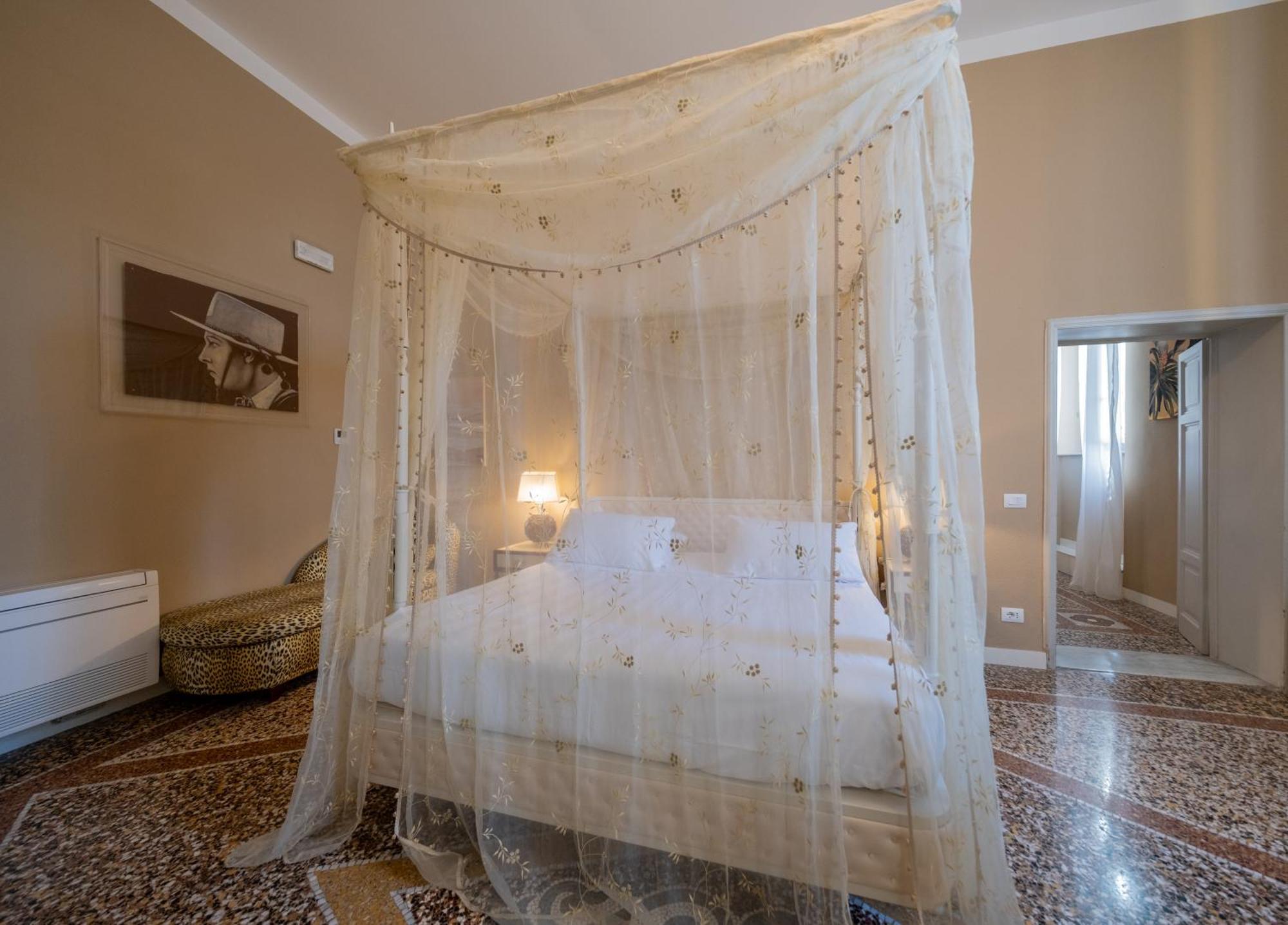 Lungarno Buozzi 7 Apartments Pisa Eksteriør bilde
